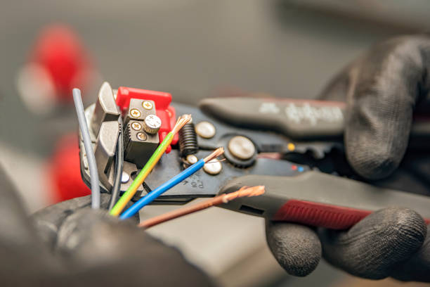 Best Commercial Electrician Services  in Chatfield, MN