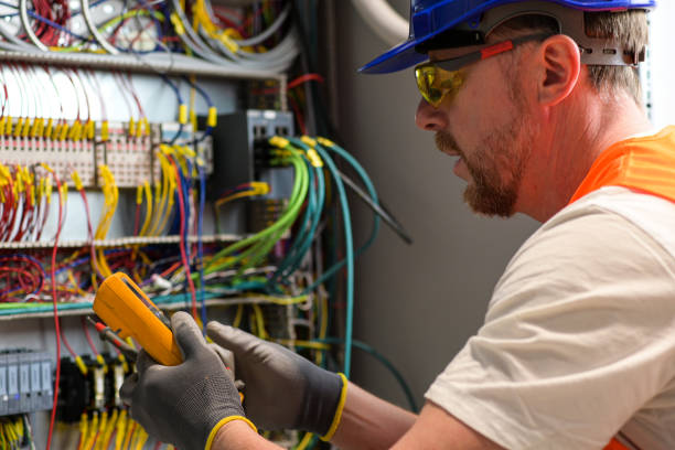 Best Local Electrician Companies  in Chatfield, MN